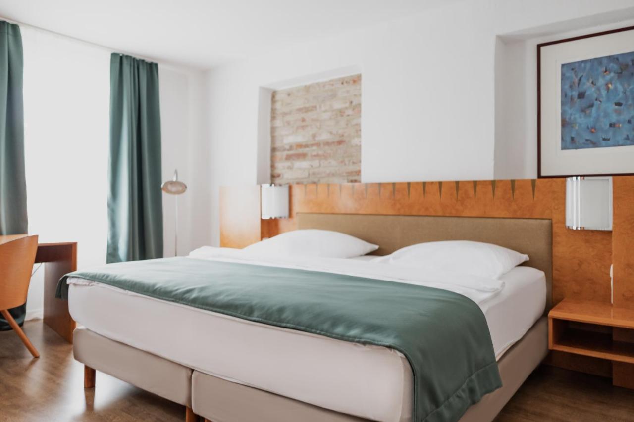 Hotel Cristallo Ландсхут Екстериор снимка