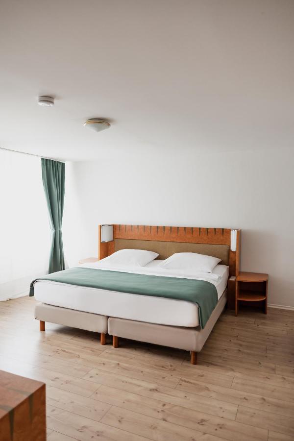 Hotel Cristallo Ландсхут Екстериор снимка