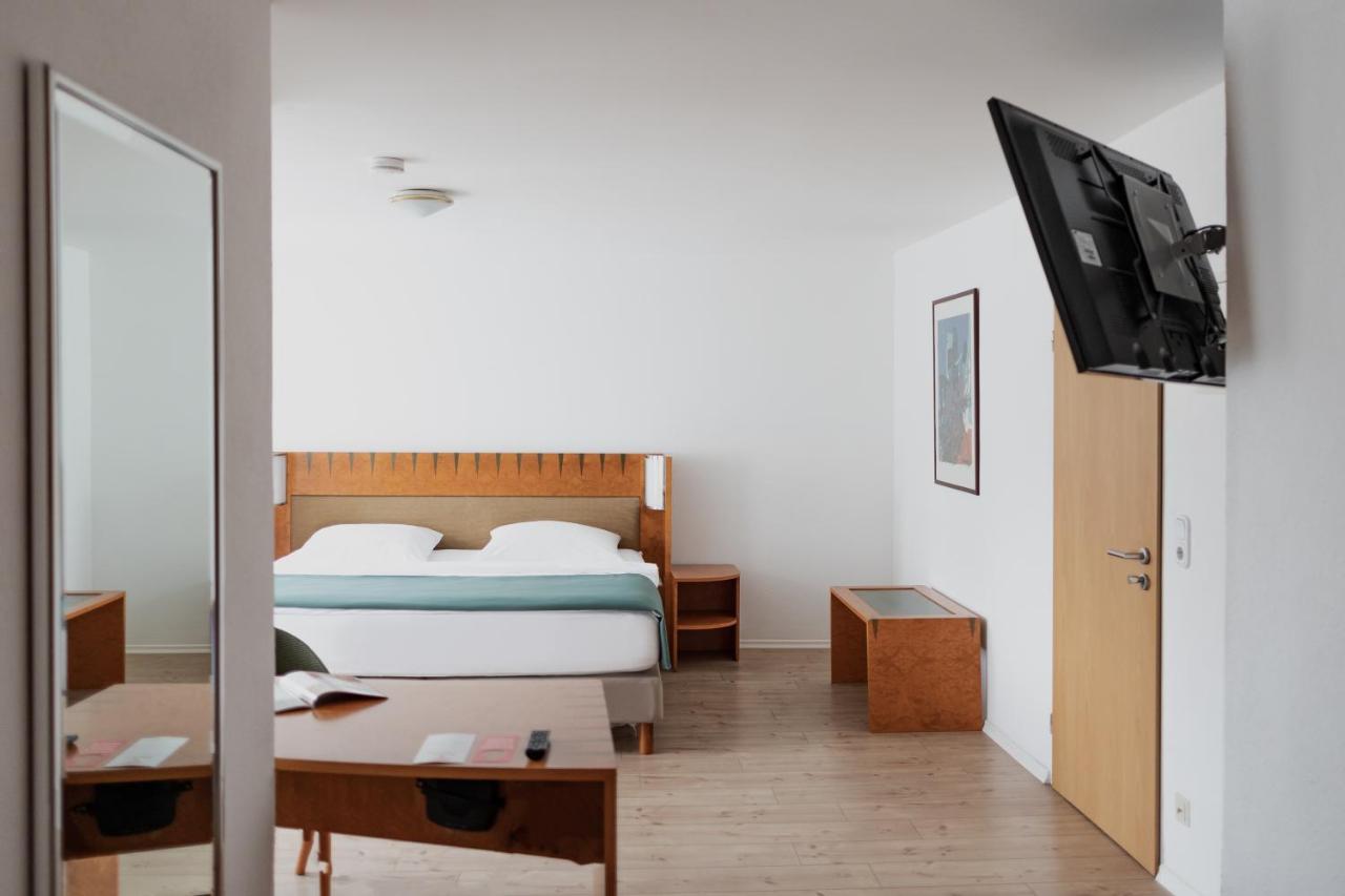 Hotel Cristallo Ландсхут Екстериор снимка