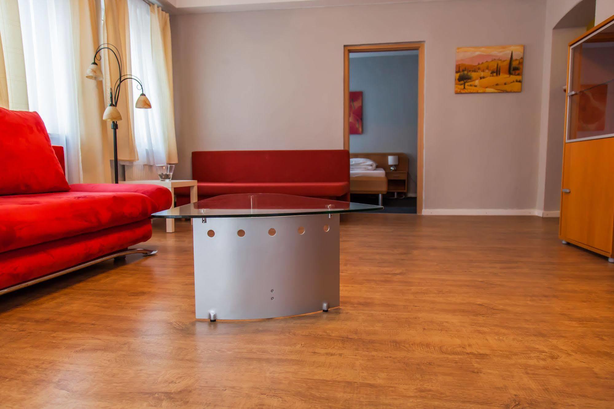 Hotel Cristallo Ландсхут Екстериор снимка