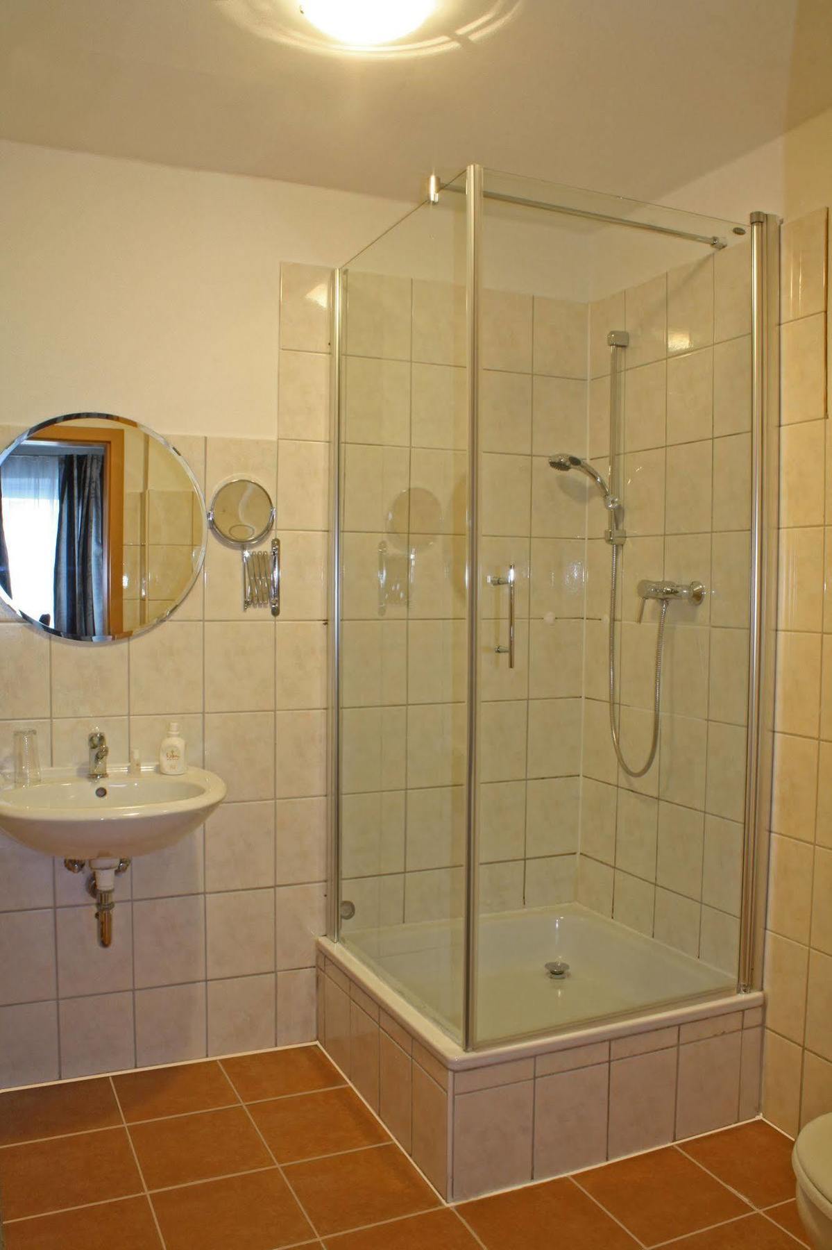 Hotel Cristallo Ландсхут Екстериор снимка