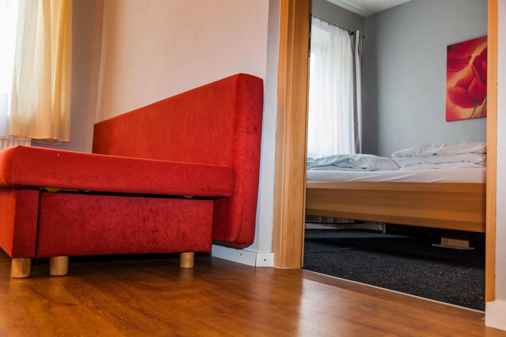 Hotel Cristallo Ландсхут Екстериор снимка